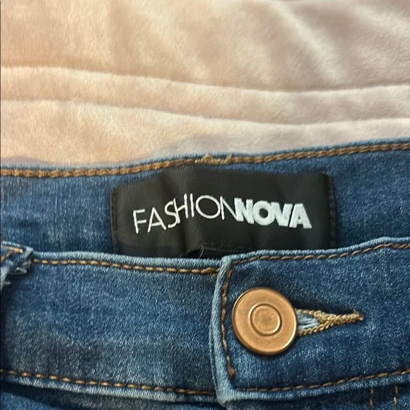 Fashion Nova Blue Straight Leg Jeans - Picture 2 of 2